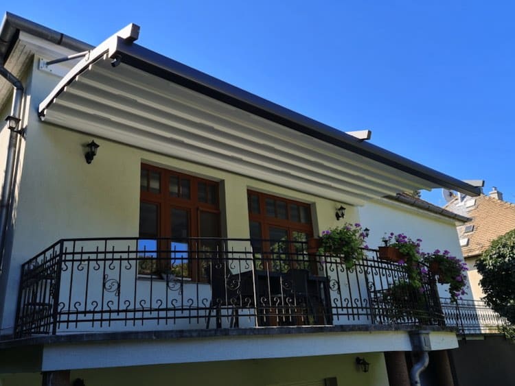 Posuvná pergola OMEGA