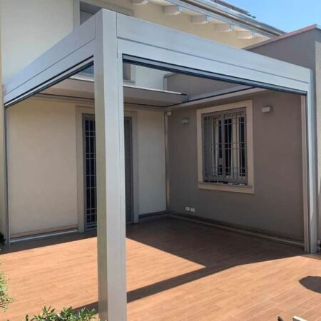 Bioklimatická pergola se stahovací střechou TIVOLI Bioklimatická pergola se stahovacími lamelami TIVOLI