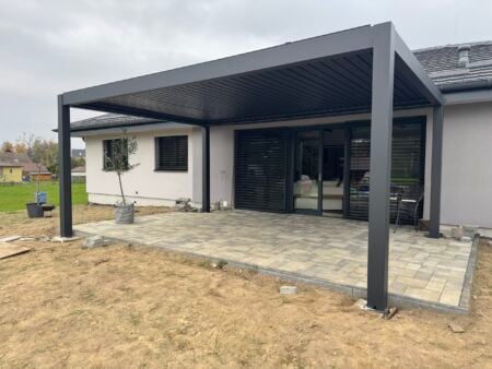 Bioklimatická pergola TAURUS Bioklimatická pergola TAURUS