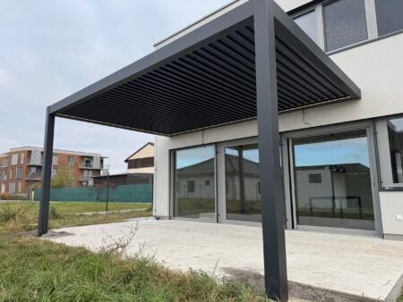 Bioklimatická pergola TAURUS Bioklimatická pergola TAURUS
