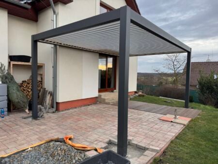 Bioklimatická pergola TAURUS Bioklimatická pergola TAURUS